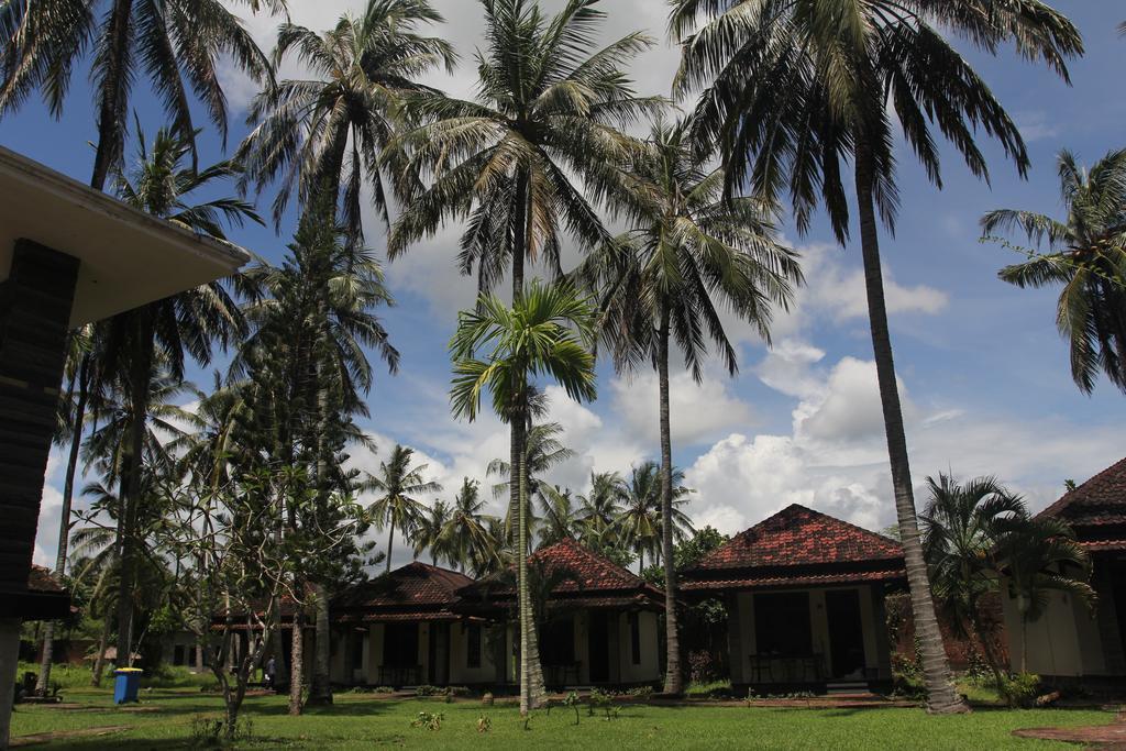 Kuta Indah Hotel Exterior foto